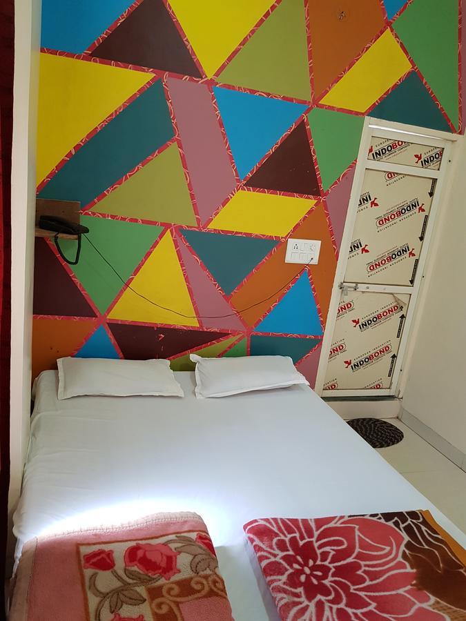 Hotel Shri Radhe Krishna Godarpura Экстерьер фото